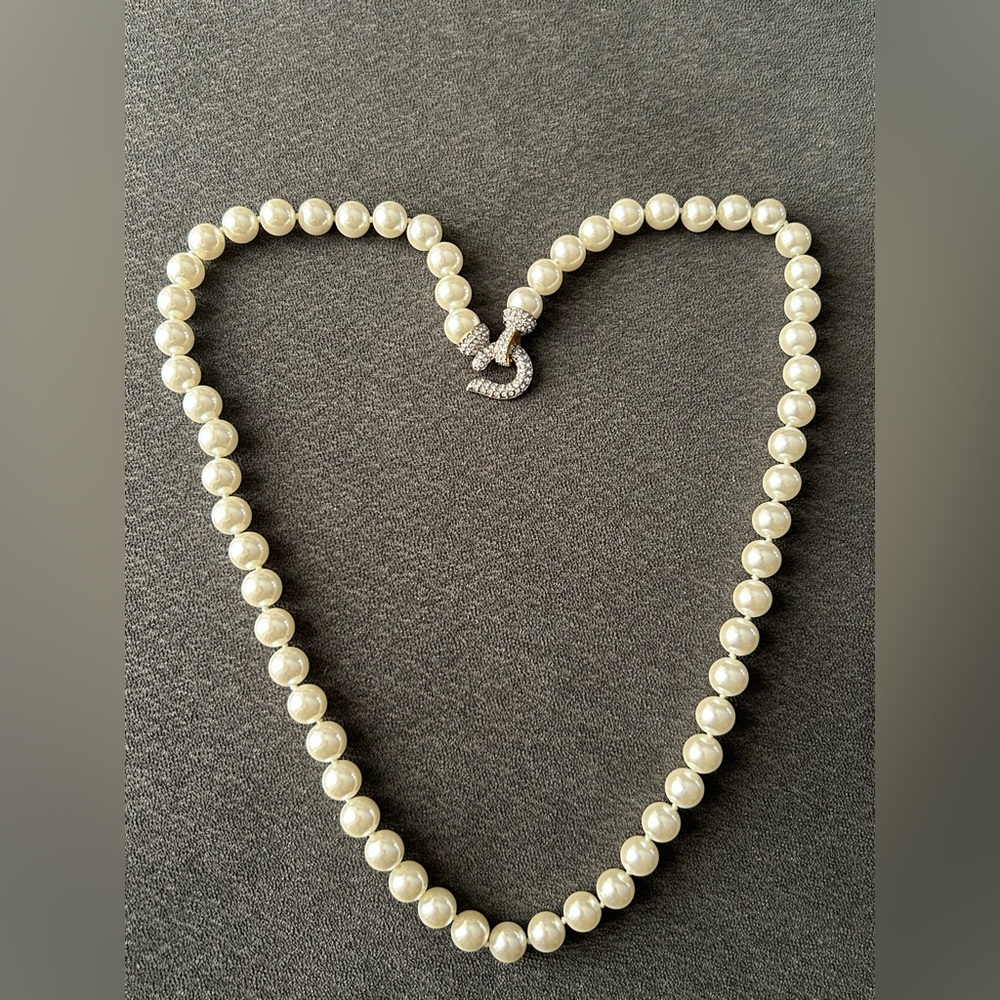 Vintage Faux Pearl Necklace